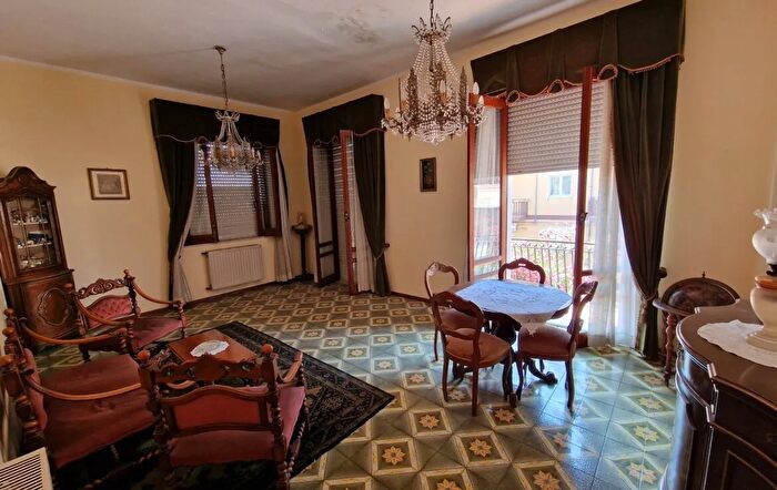 Casa con 5 locali in vendita in Mascali