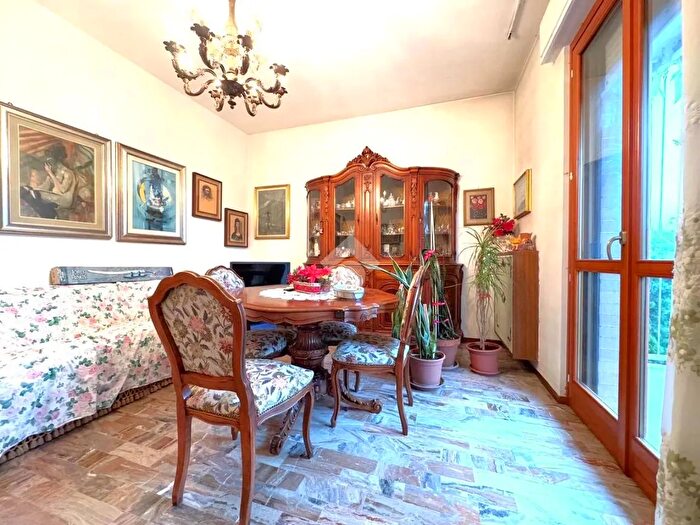 Appartamento con 5 locali in vendita in Via Enrico Fermi, Tortona