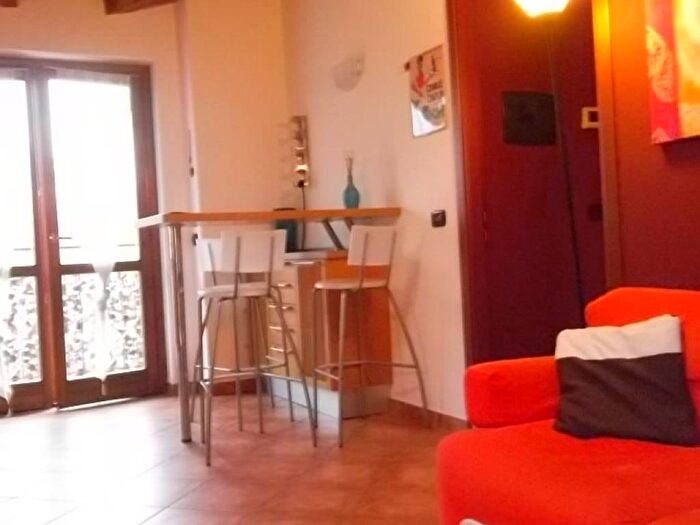Appartamento bilocale in affitto in Corso Repubblica, Centro, Somma Lombardo