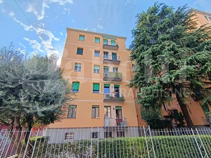 Appartamento trilocale in vendita in Via Giovanni Bertini, Bologna