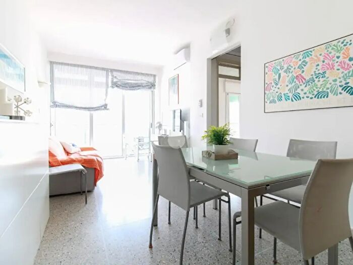 Appartamento quadrilocale in vendita in Via Padova, Jesolo