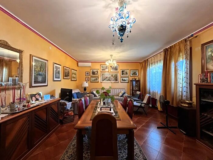 Casa quadrilocale in vendita in Via Sauro, Cadoneghe