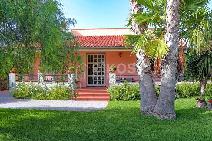 Casa con 5 locali in vendita in Via di Lorenzo Borgia, Noto