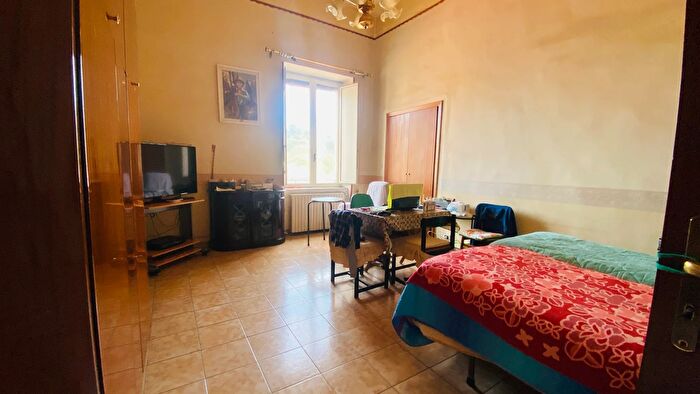 Appartamento quadrilocale in vendita in Via Tommaso Cornelio, Napoli