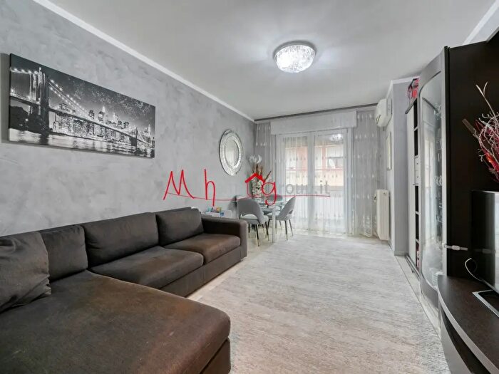 Appartamento trilocale in vendita in Via Romana Aponense, Padova