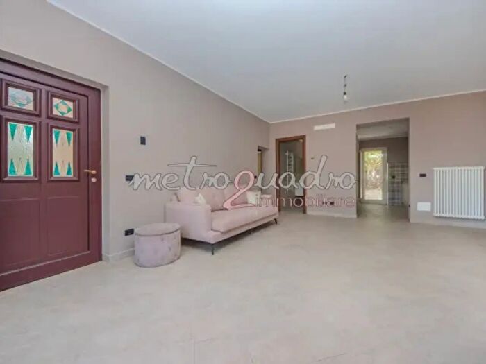 Casa quadrilocale in vendita in Via Lazzano, Itri