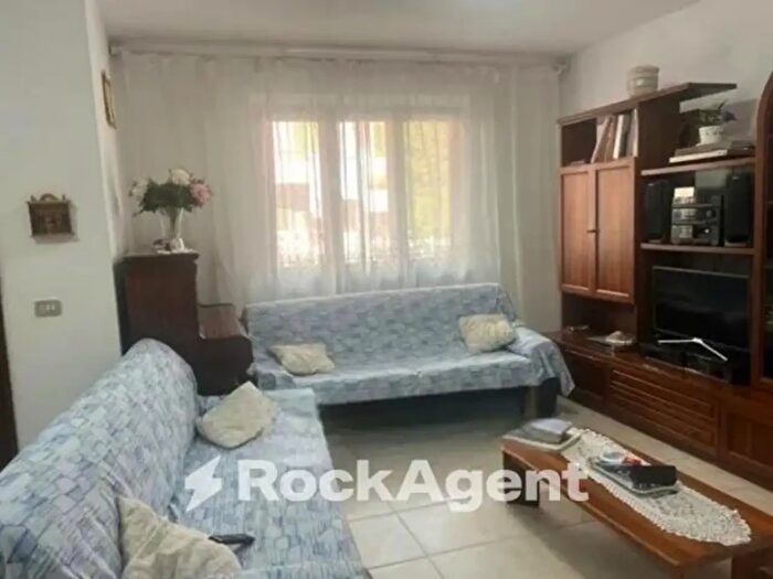 Casa con 6 locali in vendita in Forte Dei Marmi
