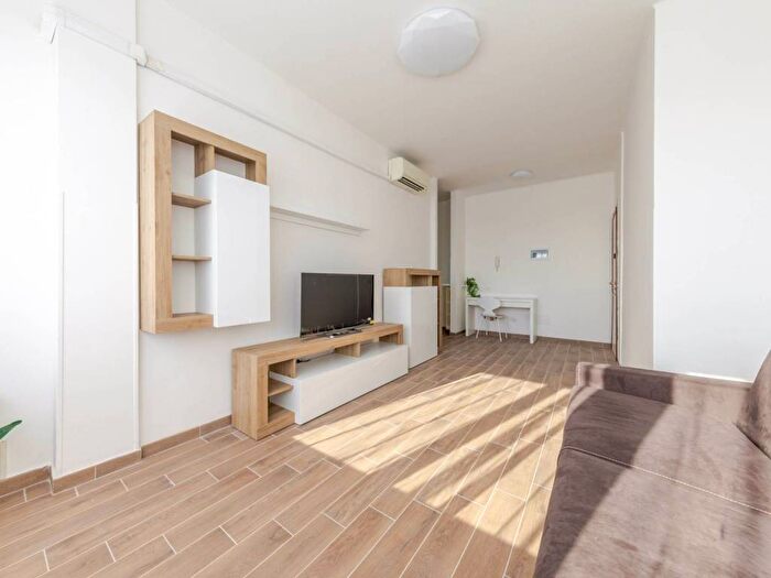 Appartamento bilocale in affitto in Via dei Guarneri, Vigentino Fatima, Milano