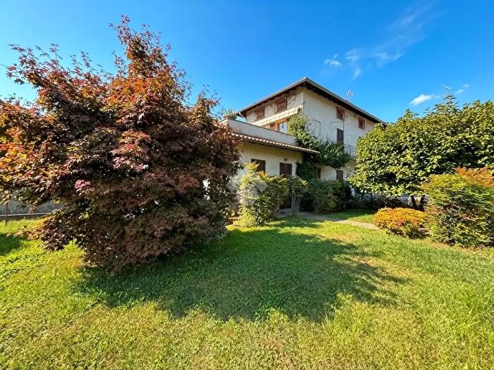 Casa con 5 locali in vendita in Via delle Rimembranze, Calco