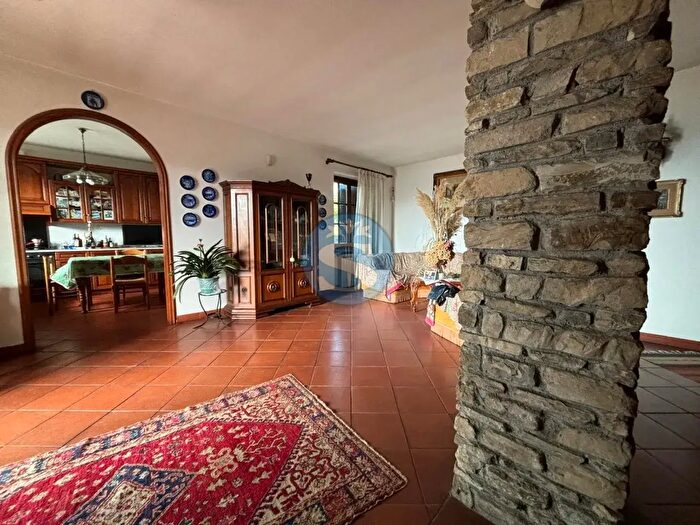 Casa con 13 locali in vendita in Tagliolo Monferrato