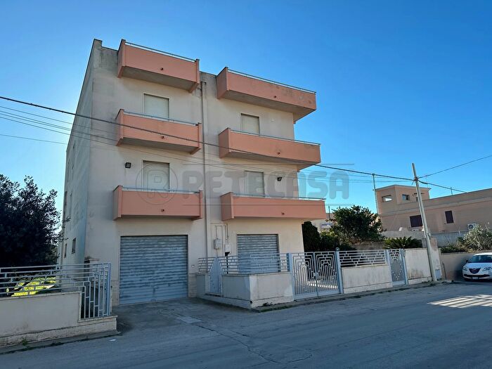 Casa con 18 locali in vendita in Mazara Del Vallo