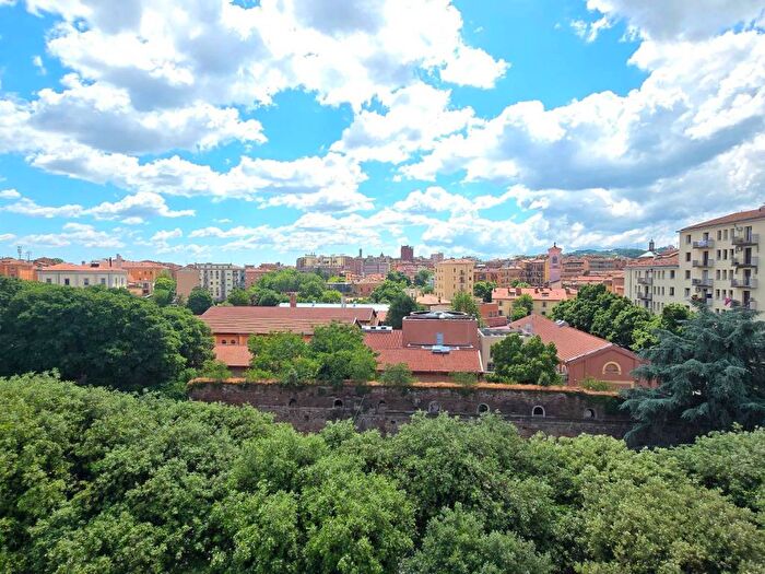 Appartamento con 5 locali in affitto in Mura di Porta Lame, Marconi, Bologna
