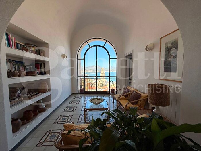 Appartamento con 6 locali in affitto in Via Pio IX, Gaeta