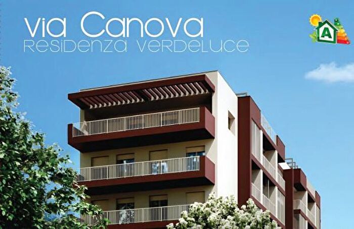 Appartamento quadrilocale in vendita in Via Antonio Canova, Firenze