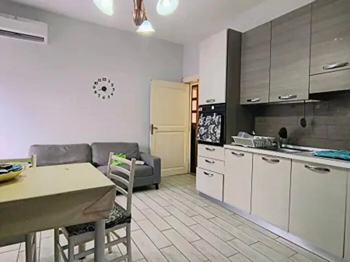 Appartamento trilocale in vendita in Via Calabrano, Giffoni Valle Piana
