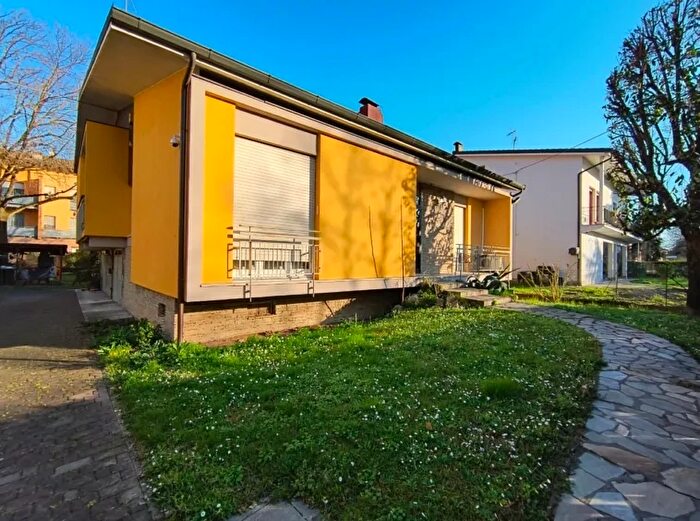 Casa quadrilocale in vendita in Ravarino Emilia Romagna Italia, Ravarino
