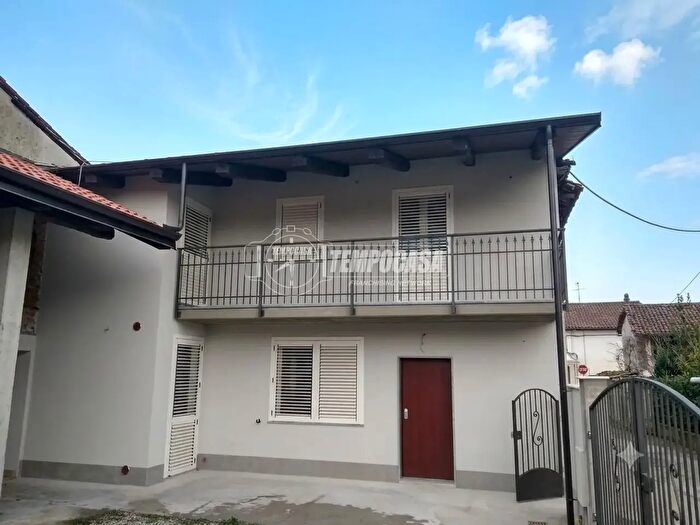 Casa trilocale in vendita in Vicolo Monte Grappa, Bosconero