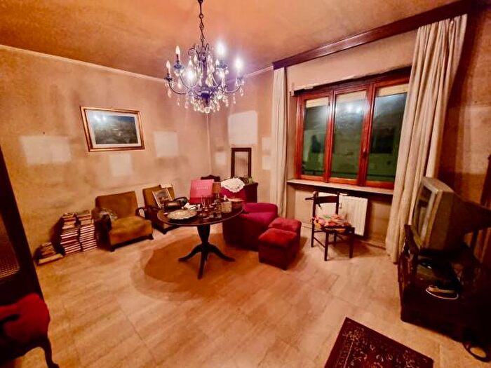 Appartamento quadrilocale in vendita in Vicolo Valverde, Piacenza