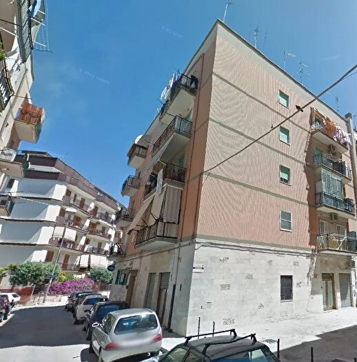 Appartamento bilocale in vendita in Via Francesco Cutinelli, Trani