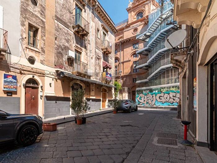 Appartamento bilocale in affitto in via Leonardi, Centro Storico, Catania