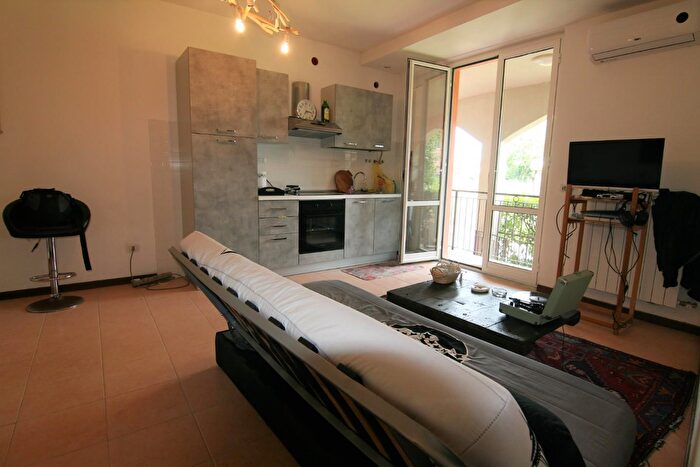 Appartamento trilocale in vendita in Ameglia