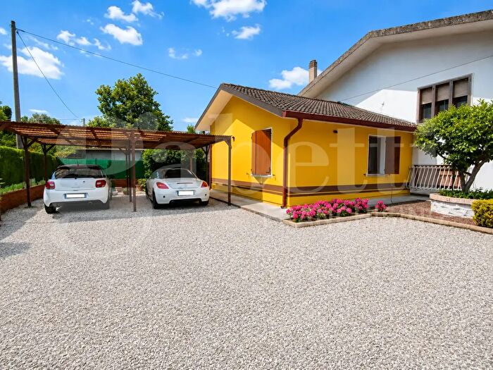 Casa con 5 locali in vendita in Sant'Anna Strada Statale Romea, Chioggia