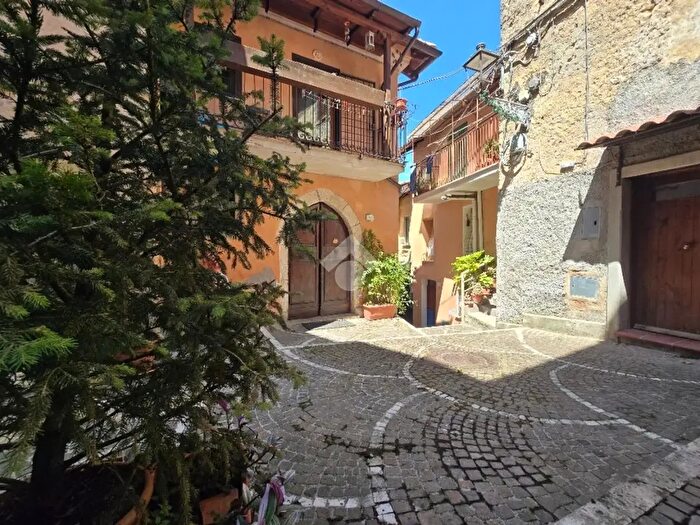 Appartamento con 6 locali in vendita in Via Santo Stefano, Fiuggi
