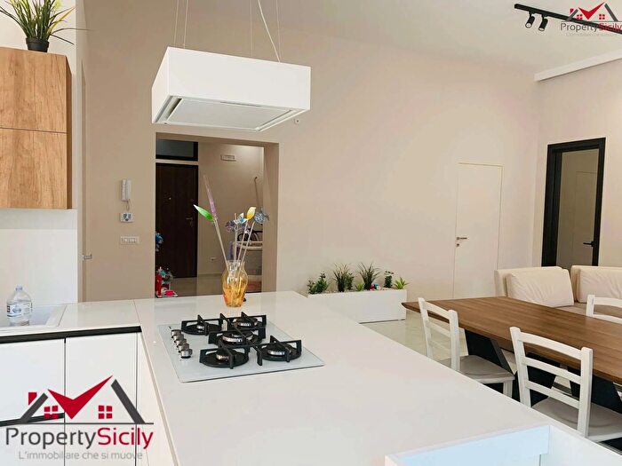 Appartamento con 6 locali in vendita in Porto Empedocle