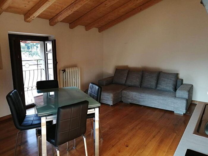 Appartamento monolocale in affitto in Via Roma, Molteno