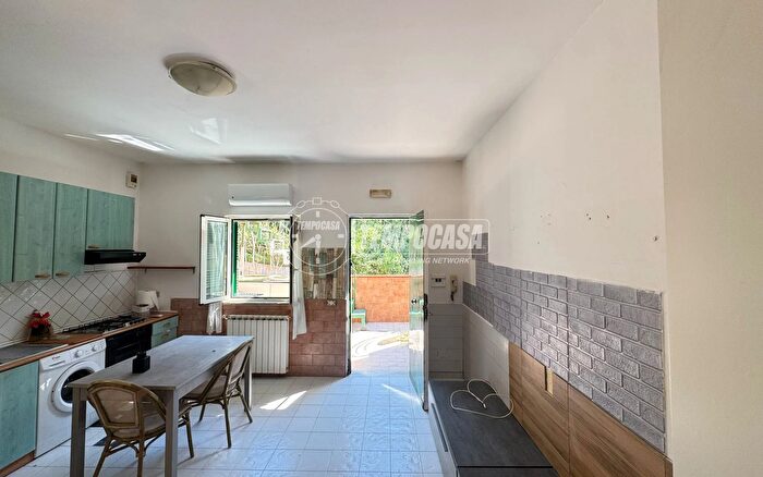 Appartamento bilocale in vendita in Napoli