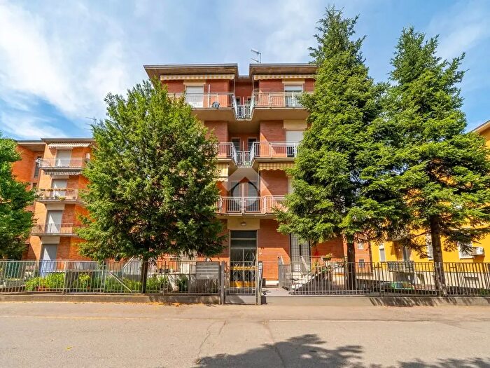 Appartamento trilocale in vendita in Via Luigi Galvani, Parma