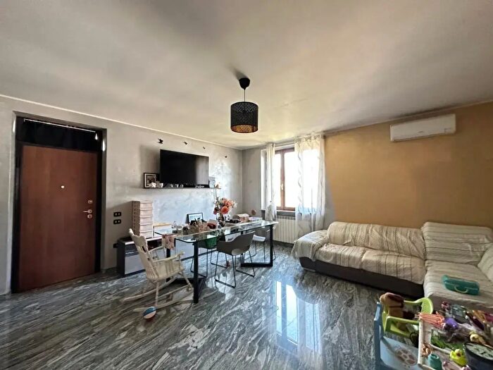 Casa con 7 locali in vendita in Via Fiorenzuola, Cortemaggiore