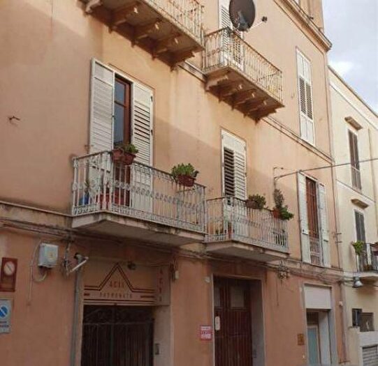 Appartamento con 6 locali in vendita in Via Piave, Castelvetrano