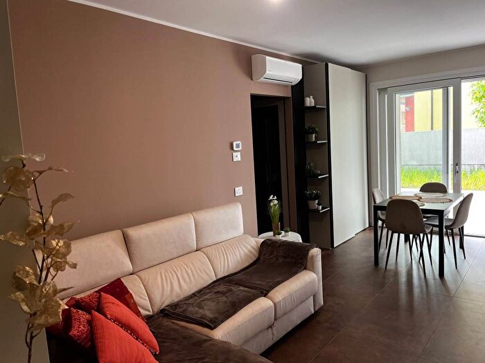 Appartamento bilocale in affitto in Via Alessandro Manzoni, Centro, Gessate