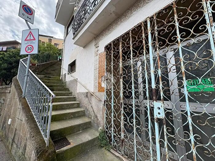 Appartamento bilocale in vendita in Via Sconduci, Vico Equense