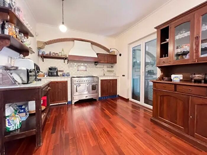 Appartamento trilocale in vendita in Via San Nullo, Giugliano In Campania