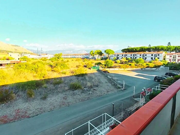 Appartamento trilocale in vendita in Parco Punta Felice, Scalea