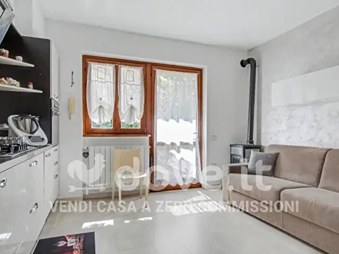 Appartamento bilocale in vendita in Via Principe Umberto, Villa D'Ogna