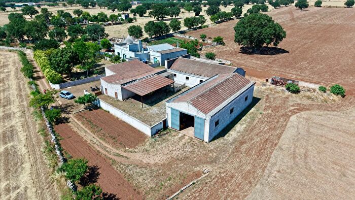 Casa con 5 locali in vendita in Via Vicinale Oronzino, Gioia Del Colle