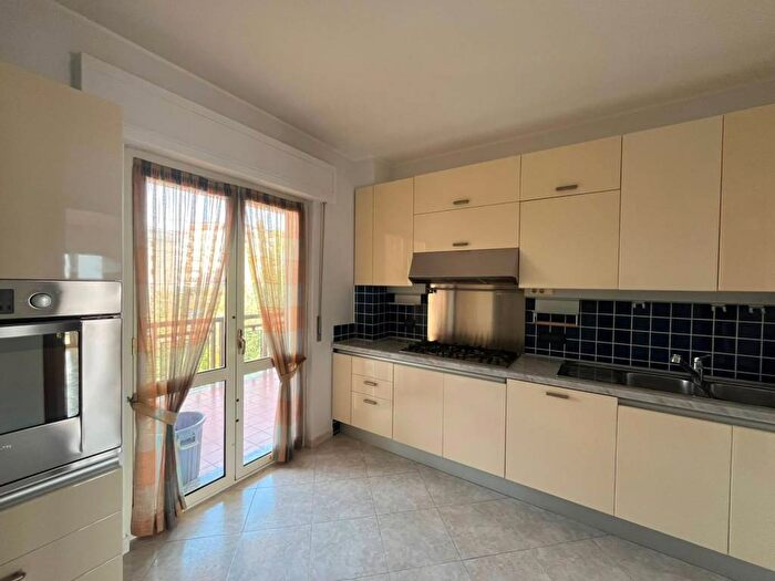 Appartamento trilocale in affitto in Via Nicola Calipari, Mater Domini Cavita, Catanzaro