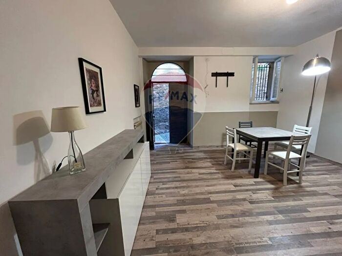 Casa trilocale in vendita in Via Largo Tempestivi, Montefalco