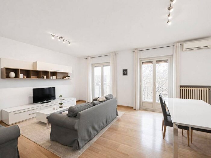 Appartamento trilocale in affitto in Via Bartolomeo dAlviano, Bande Nere, Milano