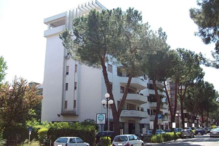 Appartamento con 7 locali in vendita in Via Don Minzoni Rende, Rende