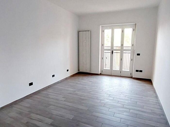 Appartamento trilocale in affitto in Via Montello, Centro, Caluso