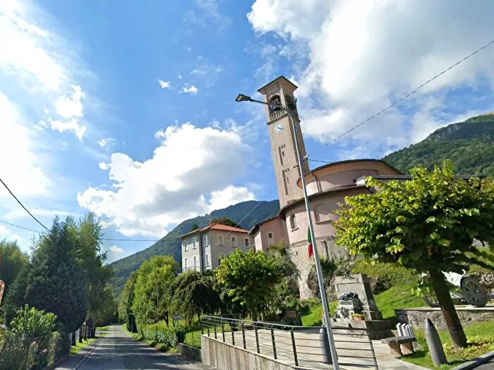 Appartamento bilocale in affitto in Via Adua, Magreglio