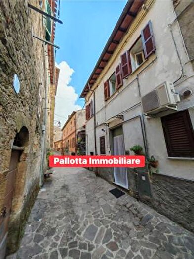 Appartamento trilocale in vendita in Vicolo della Volpe, Piansano