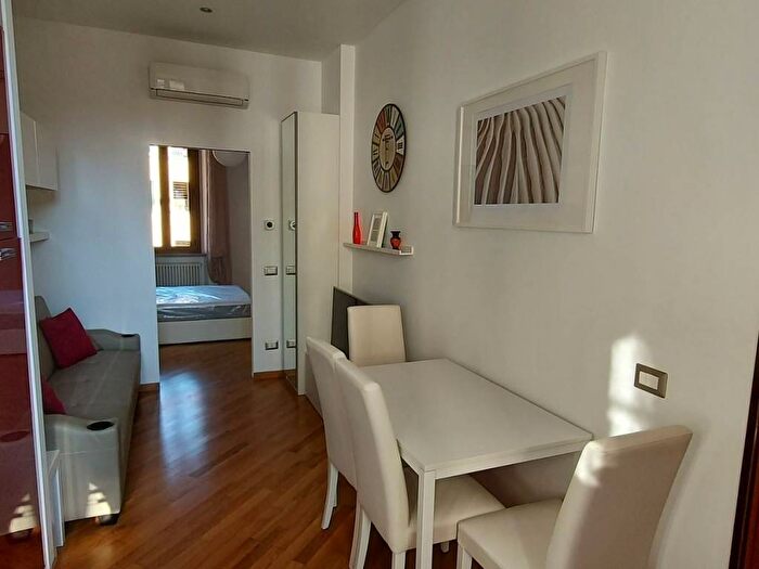 Appartamento bilocale in affitto in Via Antonio Tolomeo Trivulzio, De Angeli, Milano