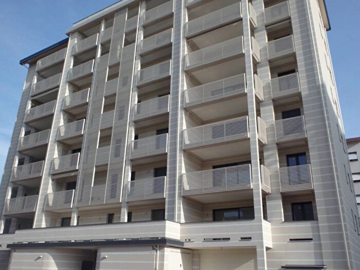 Appartamento quadrilocale in affitto in Piazza Dante Alighieri, Kennedy Mazzetta, La Spezia