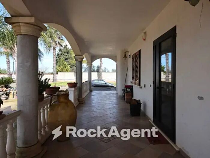 Casa con 5 locali in vendita in Via Mesagne, San Donaci