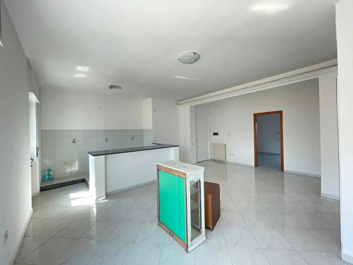 Appartamento trilocale in affitto in Via Santa Maria, Quarto